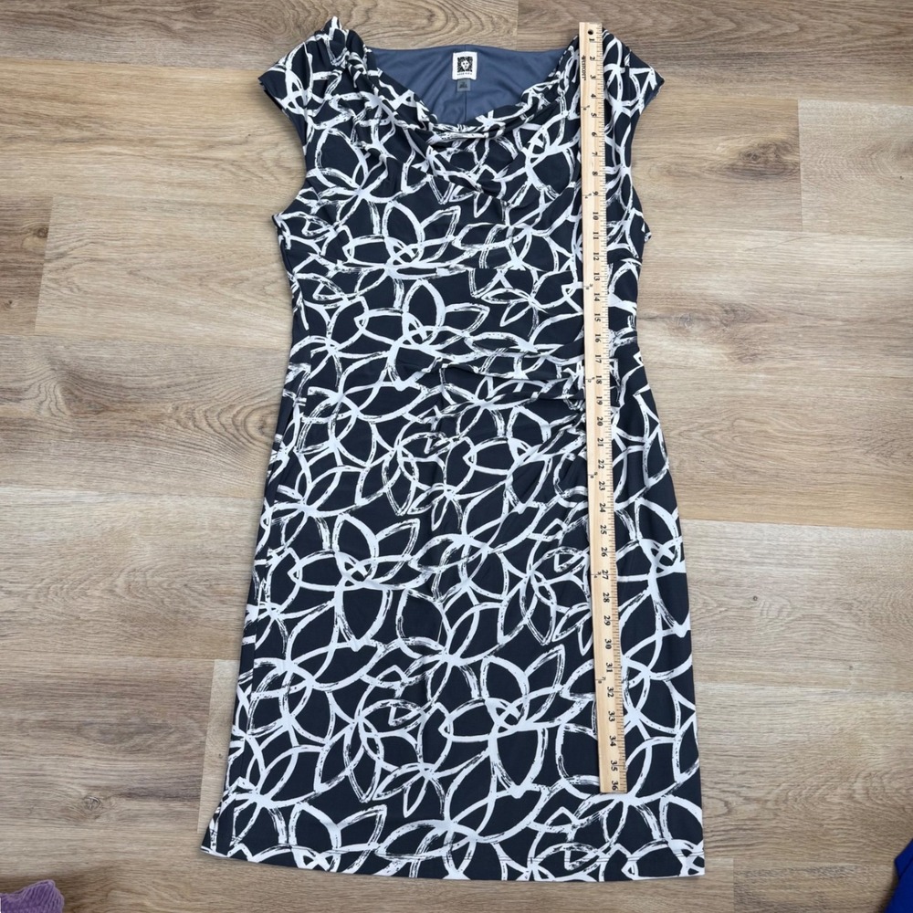 Anne Klein Abstract Sheath Dress Women 12 Charcoal Side Ruching Office Chic - Picture 5 of 7